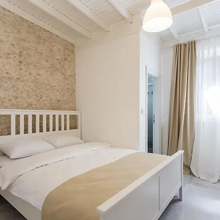 Oda ve Kahvaltı Zeytin Butik & Kahvalti Evi *